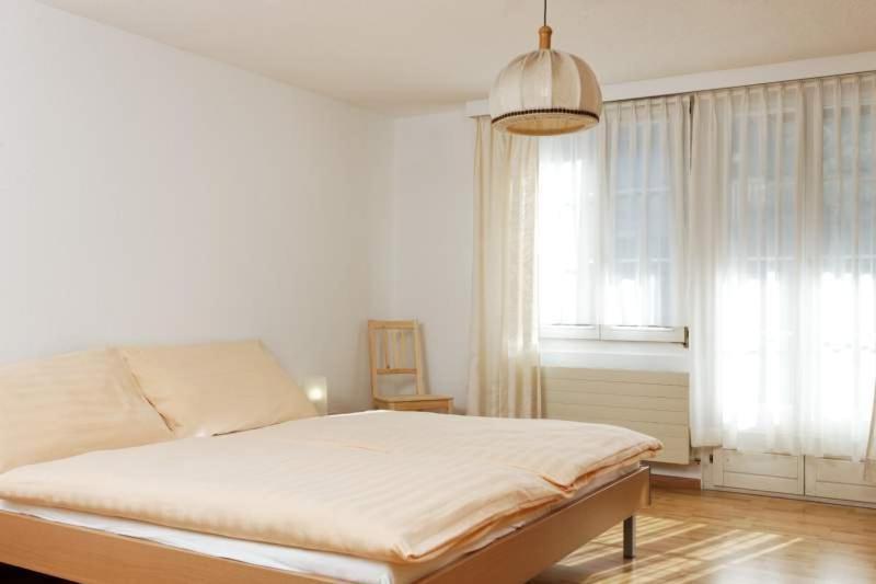 Ferienwohnung Bahnhoefli Лаутербрунен Стая снимка