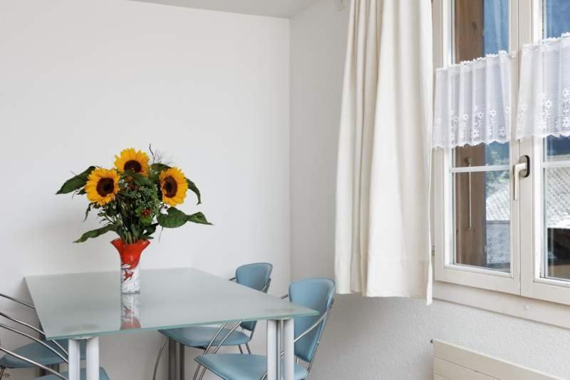 Ferienwohnung Bahnhoefli Лаутербрунен Екстериор снимка